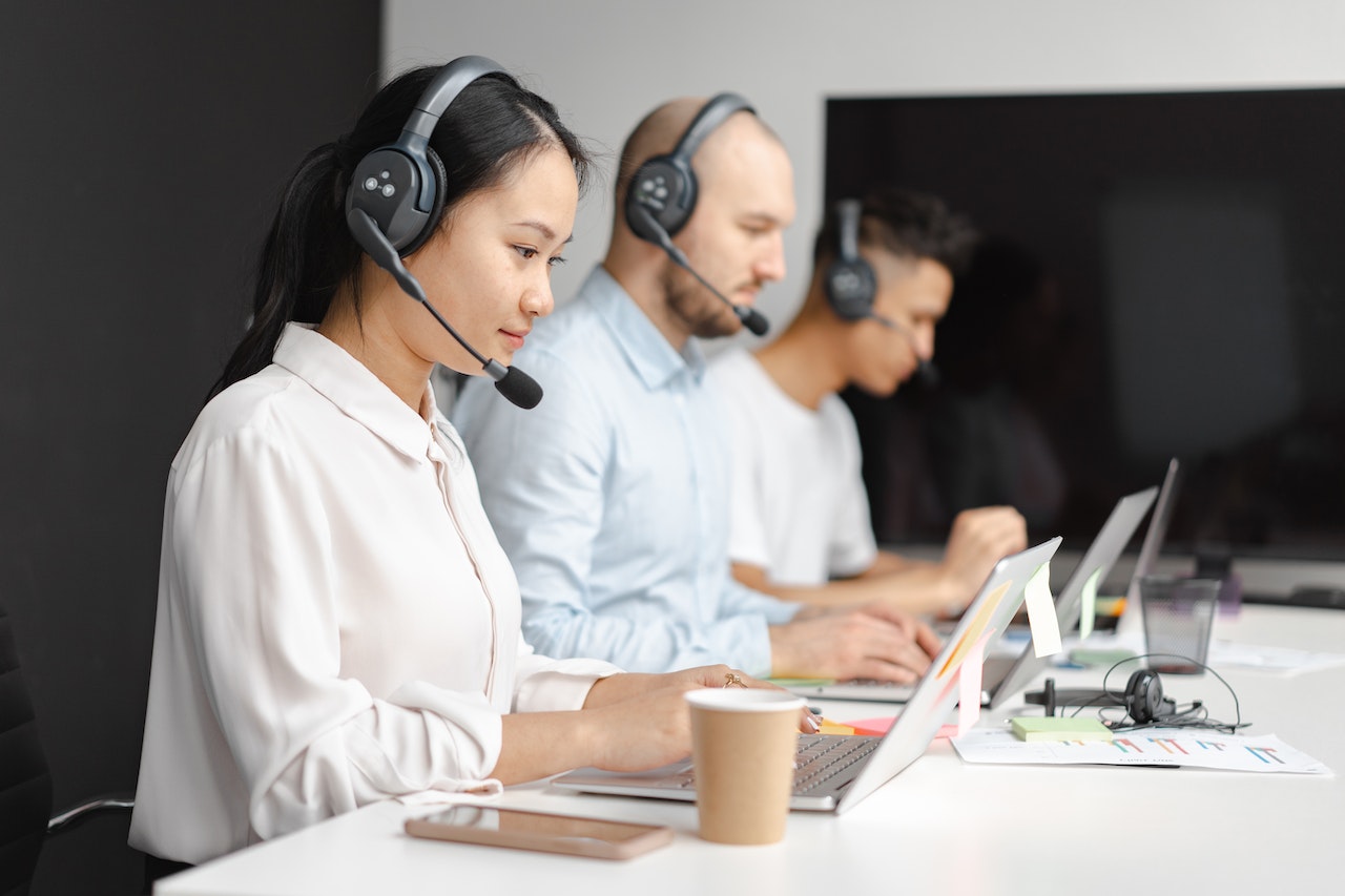 Customer Service Agents on call